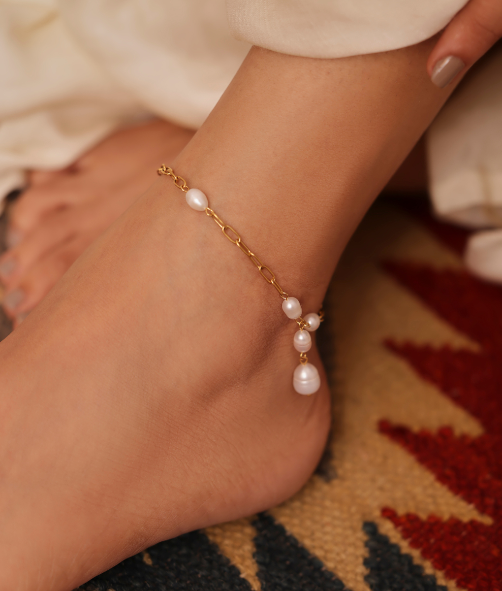 The Hana Anklet