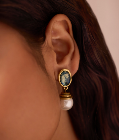 The Zaria Pearl Earrings