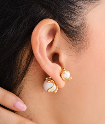 The Elaan Pearl Earrings
