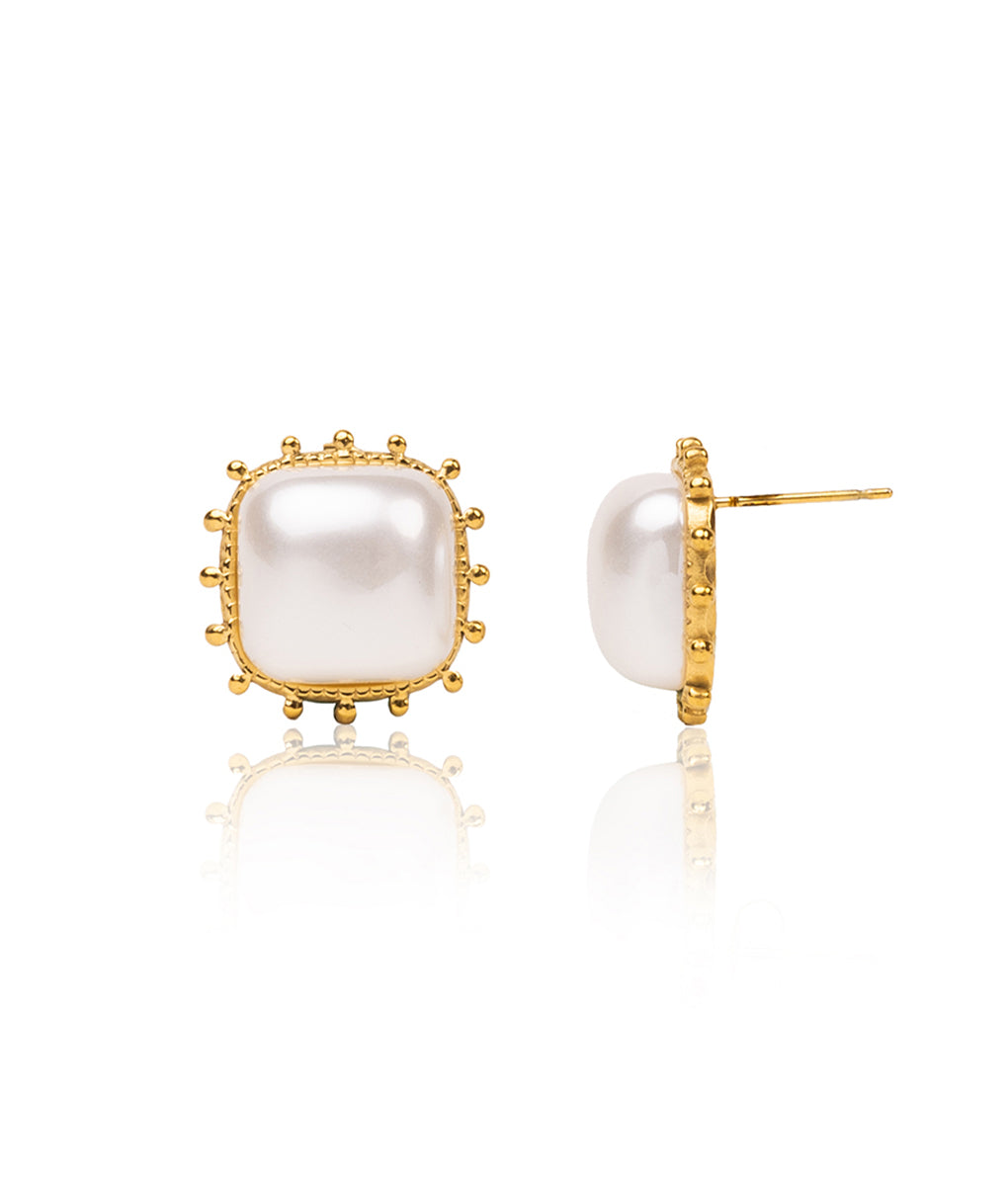 The Ladurée Pearl Studs