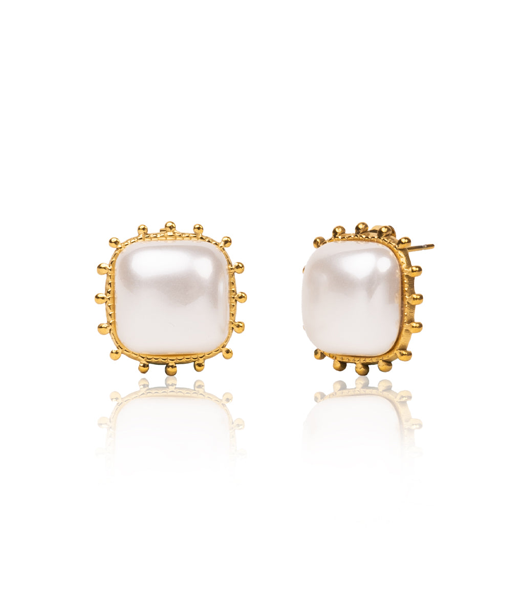 The Ladurée Pearl Studs