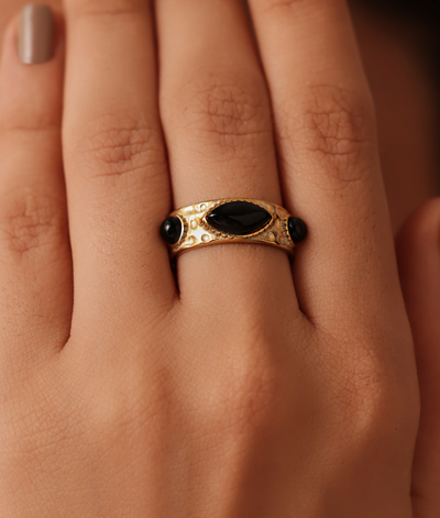 The Liora Ring