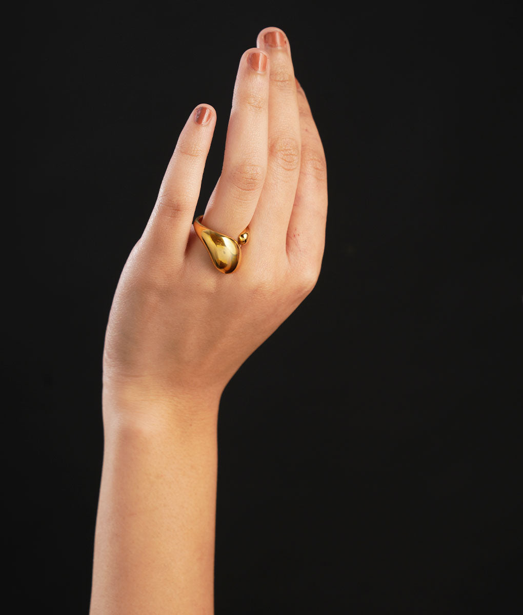 The Zoya Gold Ring