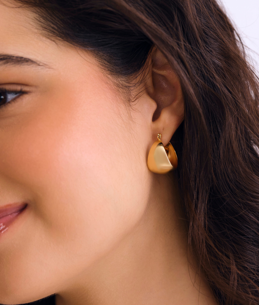 The Amy Hoop Earrings