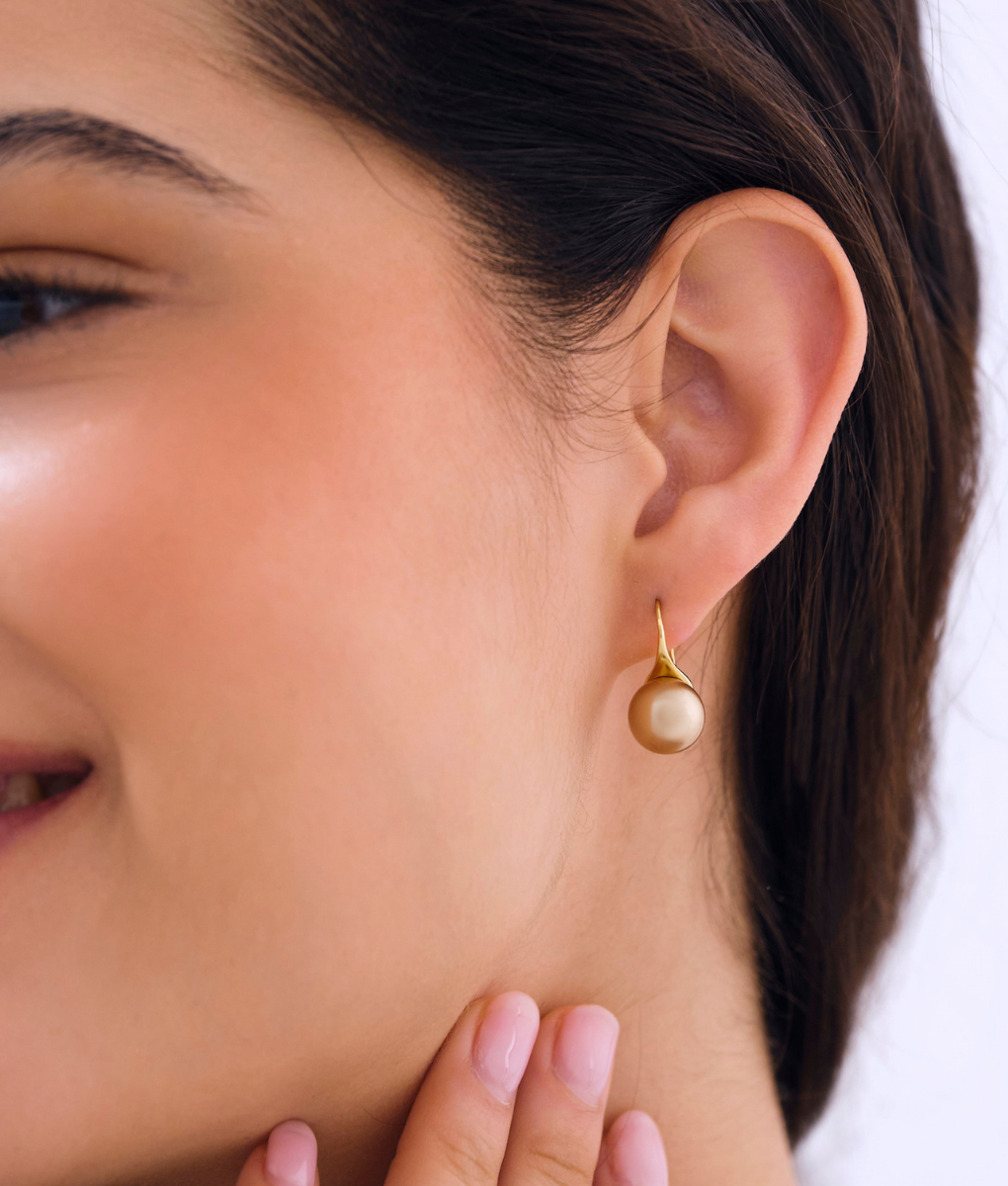 The Lily Pearl Earrings