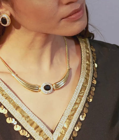 The Amarna Necklace