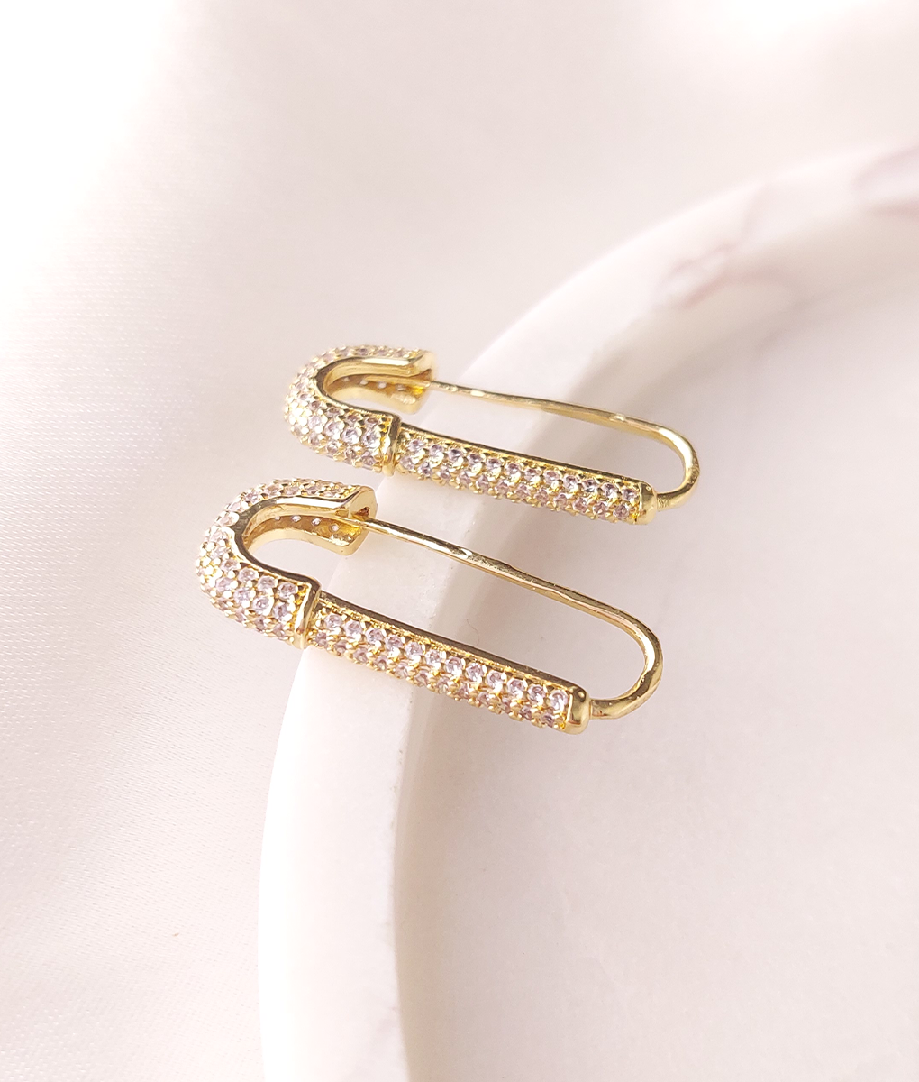 925 Silver Diamontee Safety Pin Earrings – So Fetch